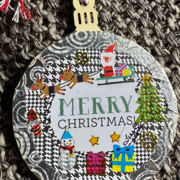 A set of 4 new unique handmade wooden 2.75x2.75” Christmas Tree Ornaments $32 - Picture 10 of 14